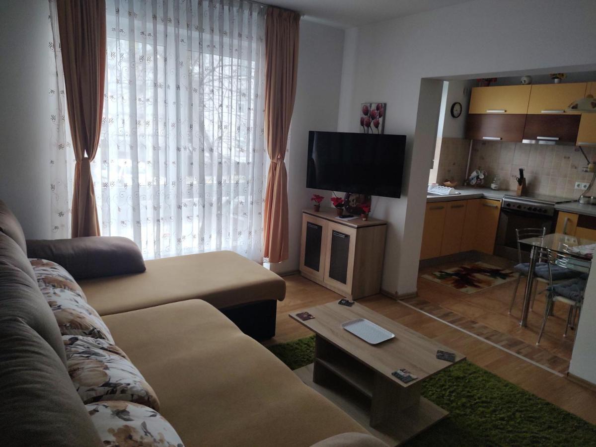 Avantgarden1 .apartament Lux בראשוב